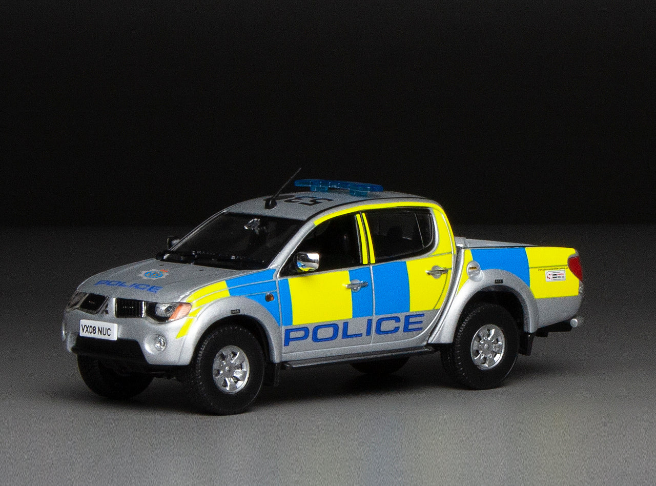 🇬🇧 Vitesse 1/43 Mitsubishi L200 Police of Gloucestershire Model