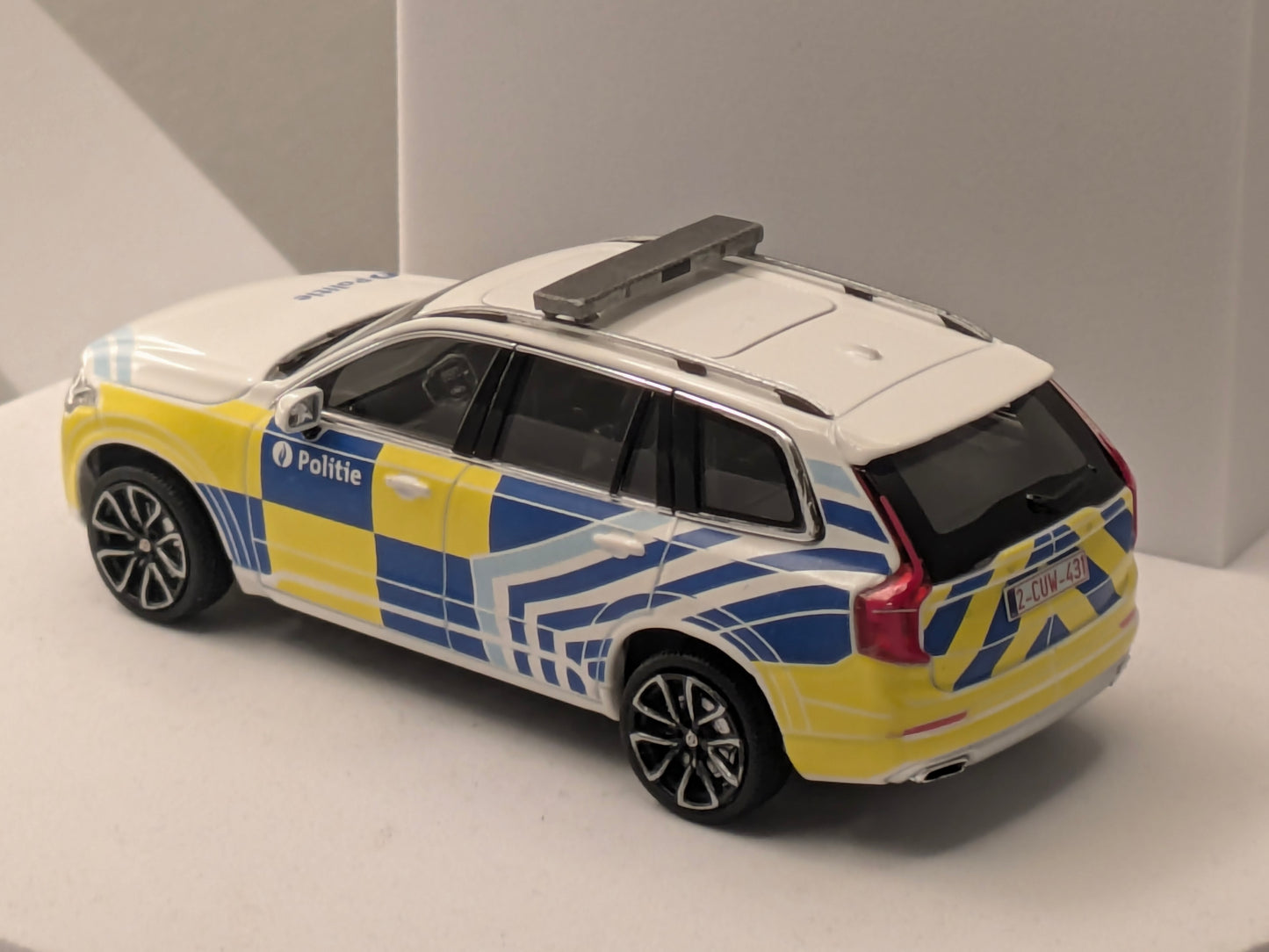 Norev 1/43 Volvo XC90 Belgium Police Model