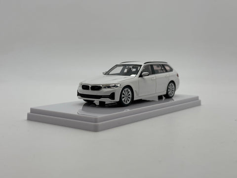 STARS 1/43 BMW 5 Series Touring UK Emergency Vehicle DIY Bundle