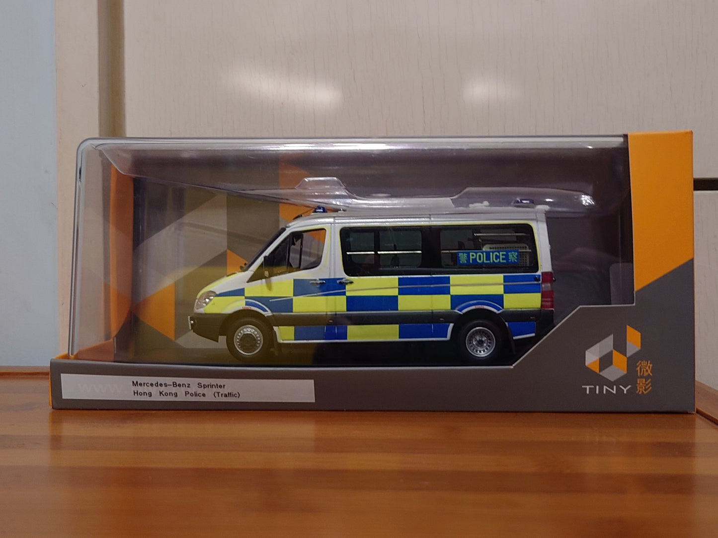 🇭🇰 Tiny 1/43 Mercedes-Benz Sprinter Hong Kong Police Traffic Unit Model